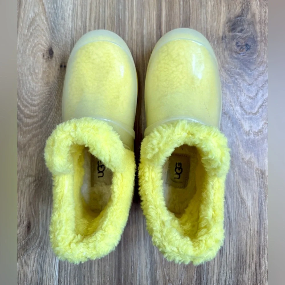 UGG RAINCLOUD Canary CLEAR WATERPROOF RUBBER 1132070 Women’s Size 6 EUC